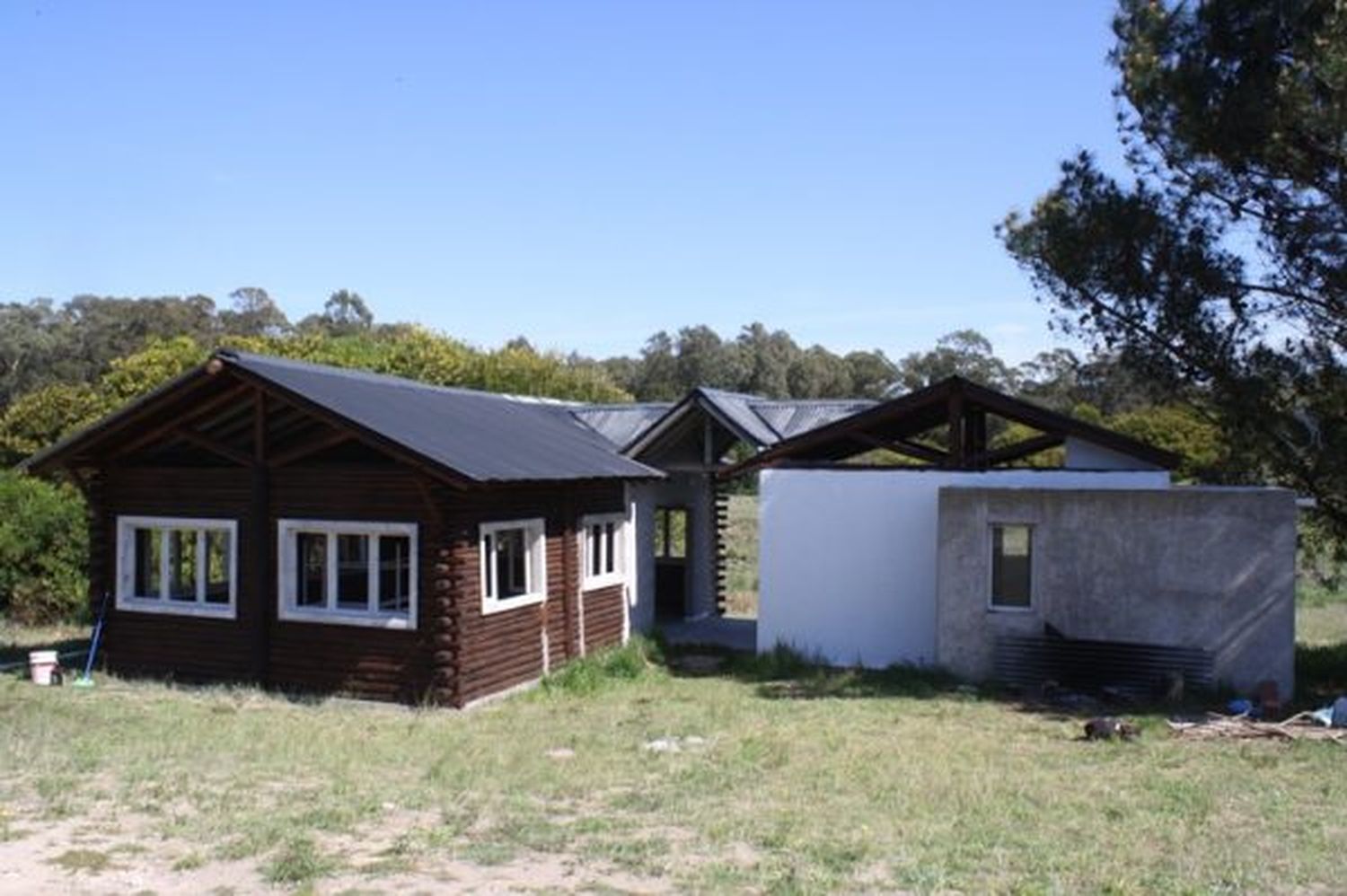 LOBERIA: Avanza obra en campamento del balneario Arenas Verdes