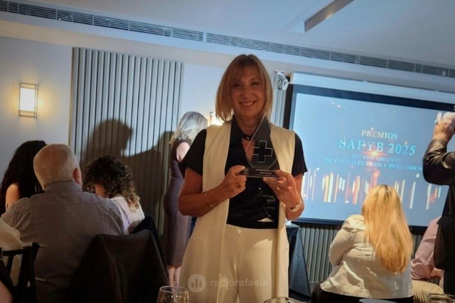 Alicia Rinaldi - Bioquímica | Fue reconocida con el premio a la mejor bioquímica en los Premios SAFyB 2025