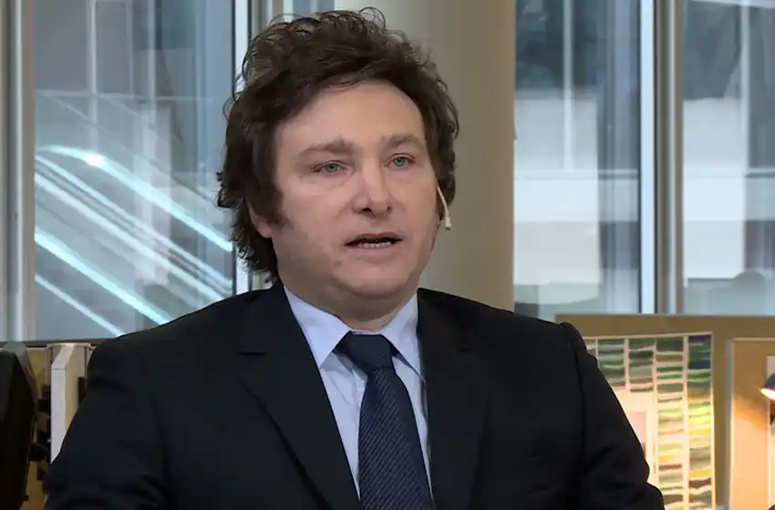 Para Milei, el dólar hoy subió pero mañana «puede bajar»