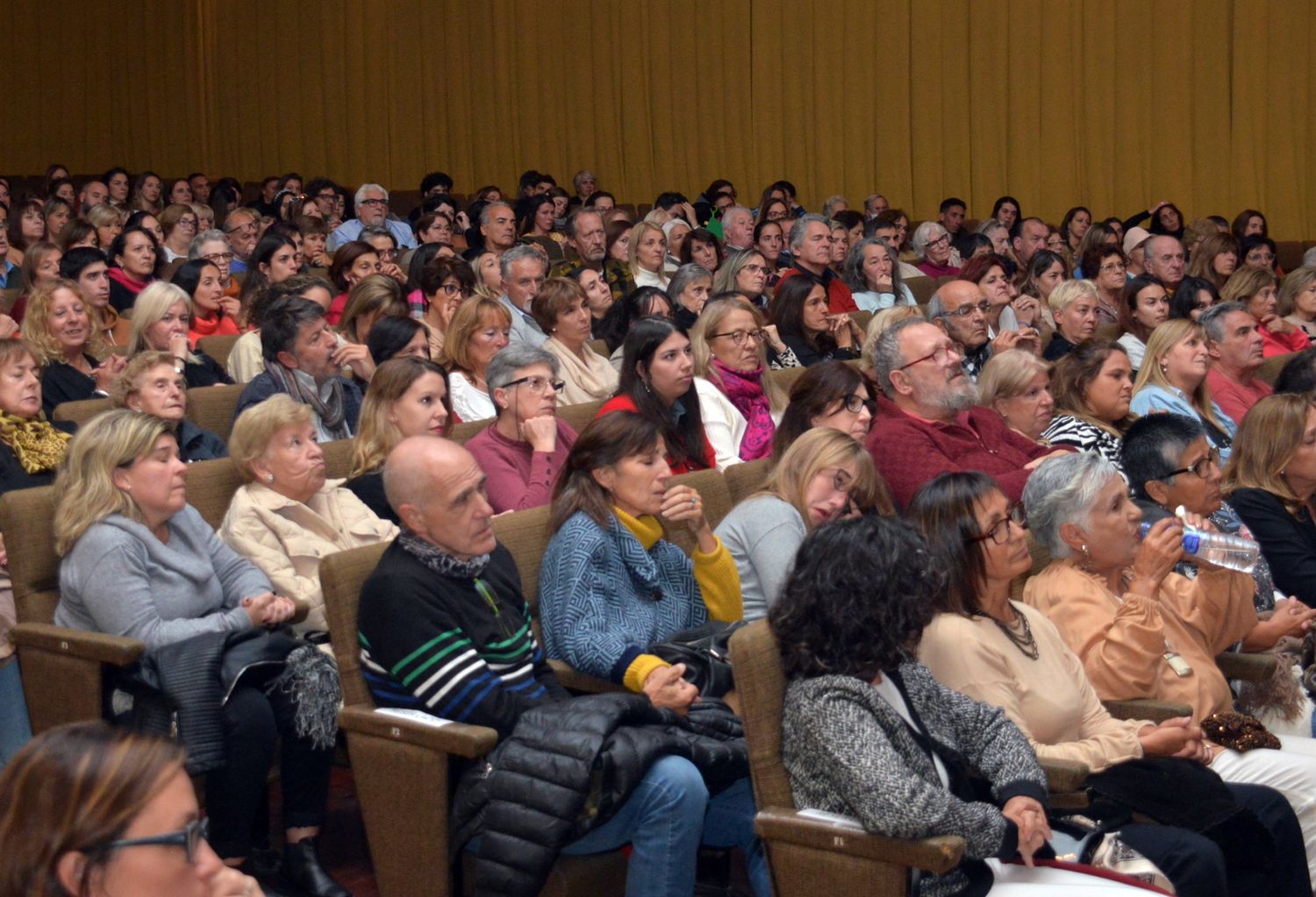 las actividades comenzarán desde las 9 hs. en el Teatro del Fuerte, ubicado en Fuerte Independencia 360.