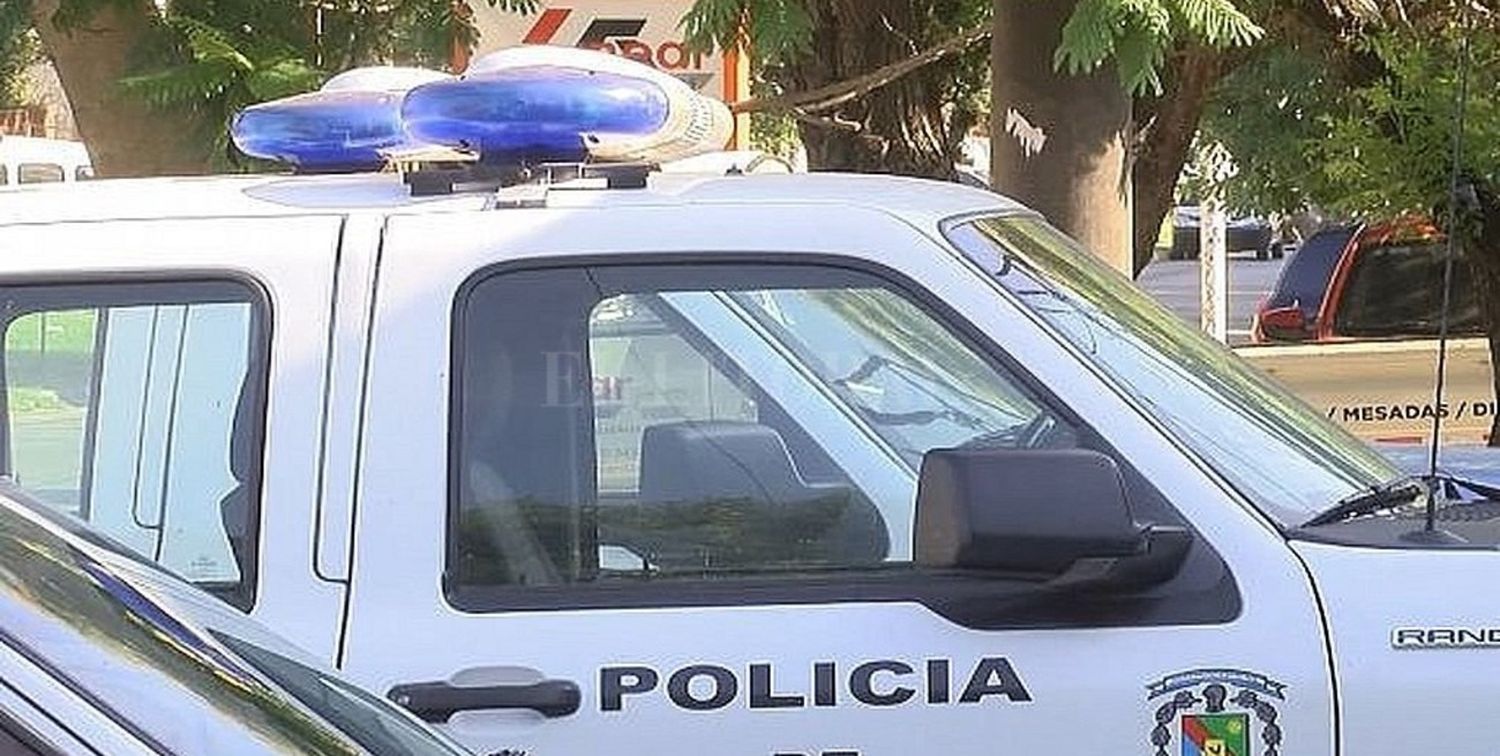 Dos detenidos por resistencia armada a policías de la ciudad