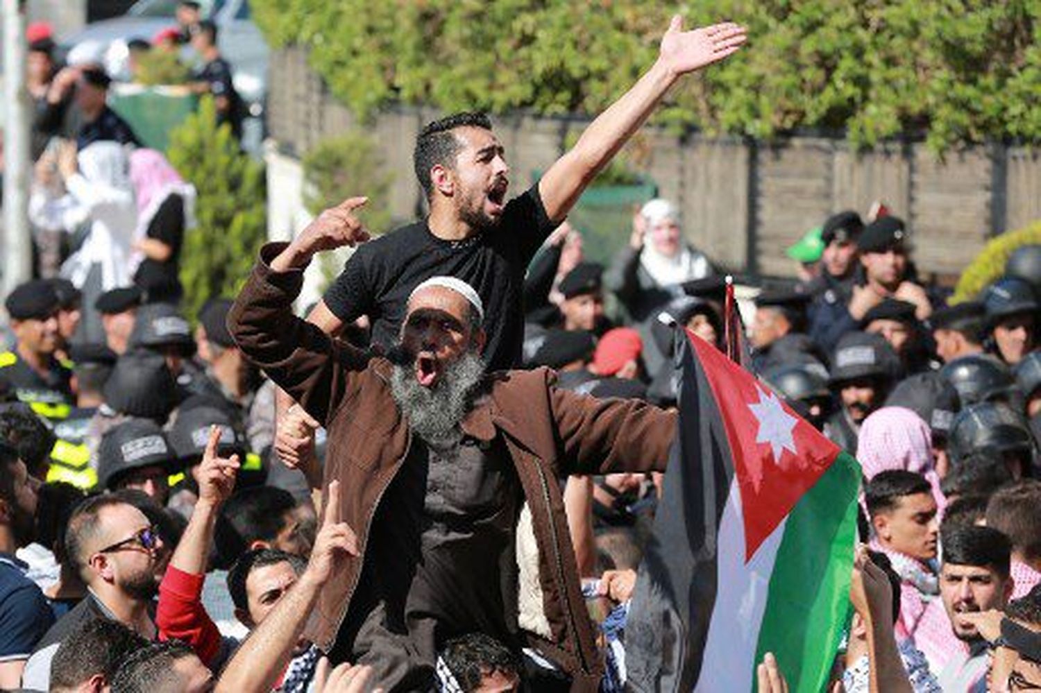 TRAS ATAQUE AL HOSPITAL DE GAZA: países árabes se alzan contra Israel