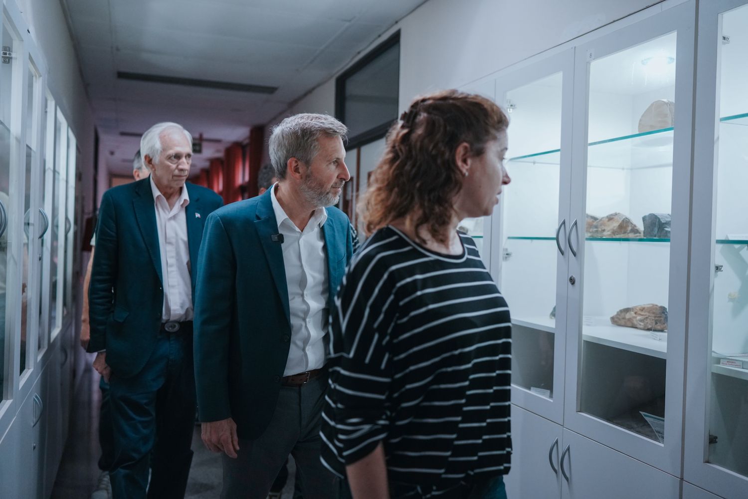 Frigerio se interiorizó sobre el trabajo de científicos en Diamante