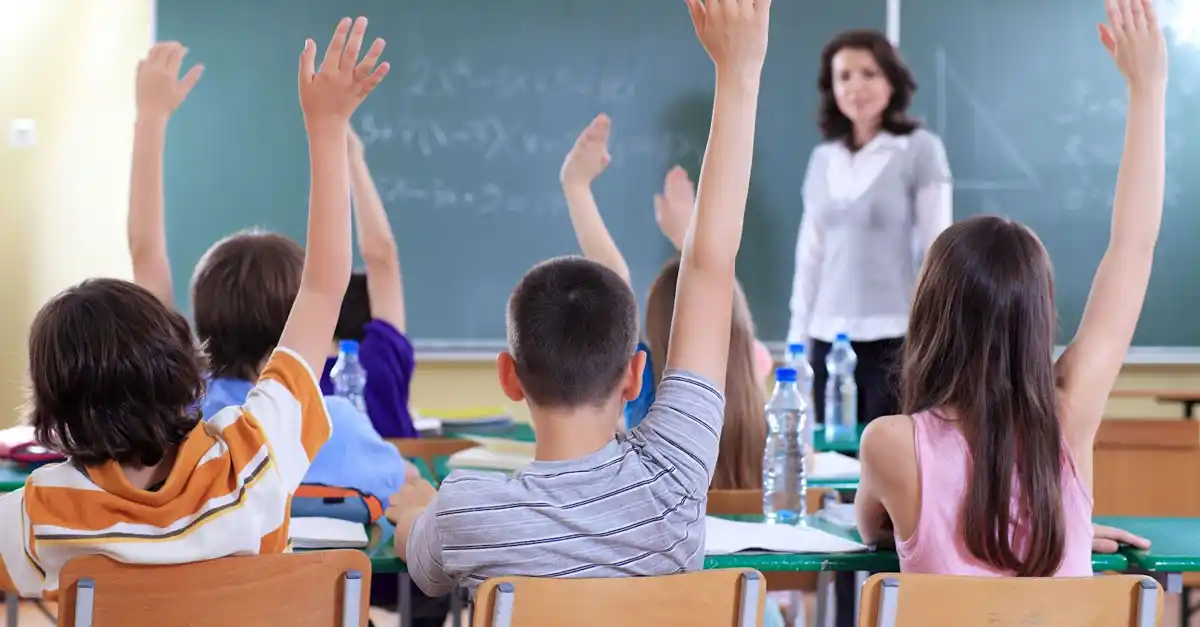 “Los estudiantes nos pueden enseñar cuestiones de la realidad tecnológica”