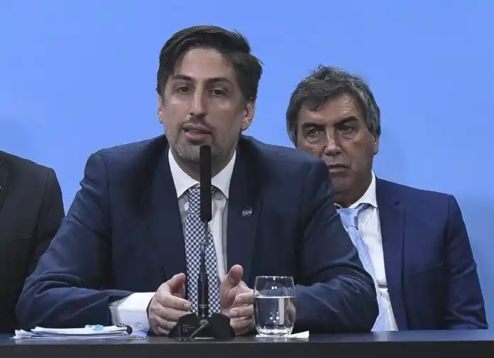 Trotta dijo que el ciclo lectivo podría extenderse por la cuarentena