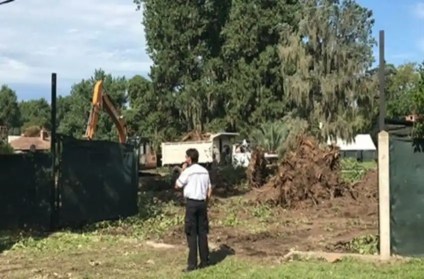Otro vecino de Fisherton manifestó su descontento por la construcción de un complejo habitacional
