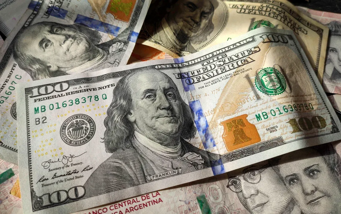 El Gobierno anunciará mañana medidas por el "dólar colchón"