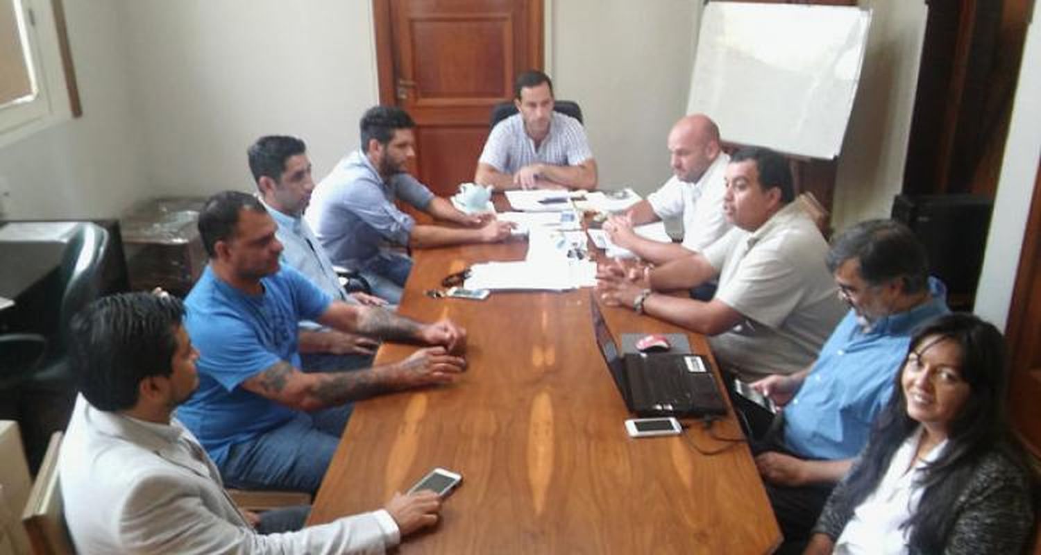 Polémica por cambio de categorías en la liquidación de los sueldos municipales