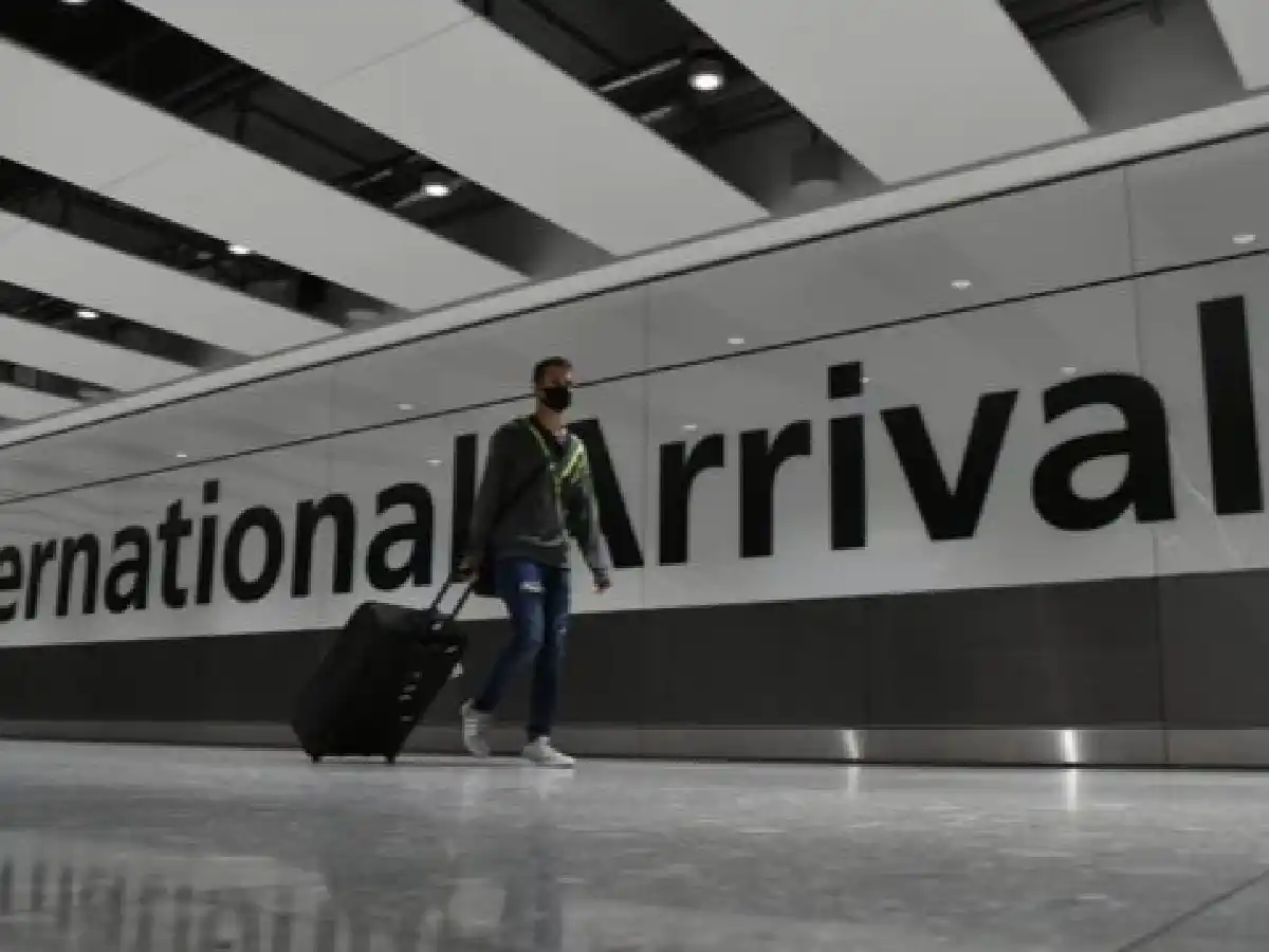 El Reino Unido prohíbe el ingreso de viajeros de Argentina y el resto de América del Sur