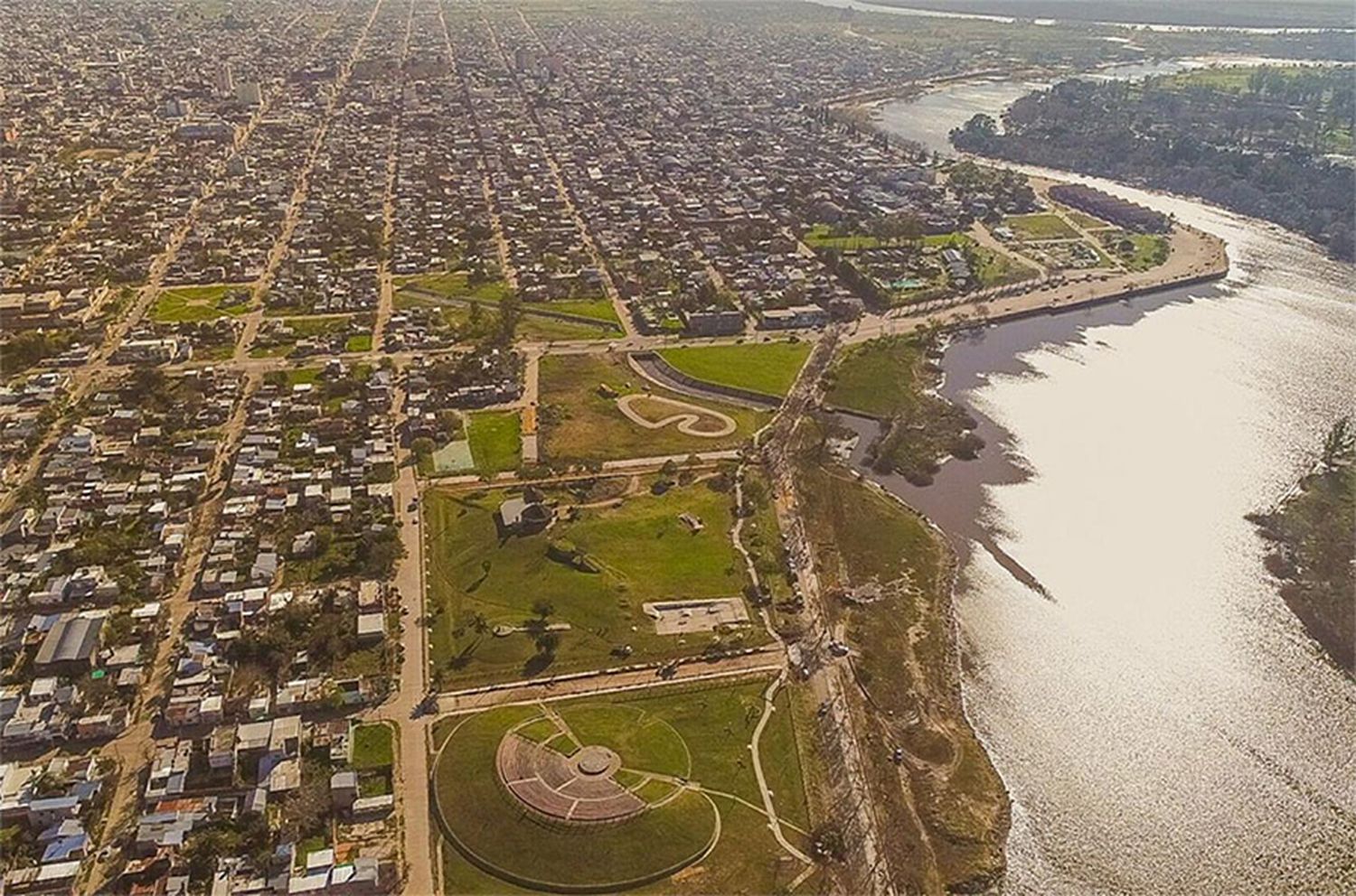 En virtud del descenso del río, la Municipalidad cerró el Centro de Evacuados que se había habilitado en el predio del Ejército Argentino.