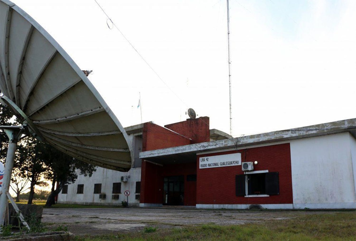 Gustavo Bordet alertó que por la Ley Ómnibus podría cerrar Radio Nacional Gualeguaychú