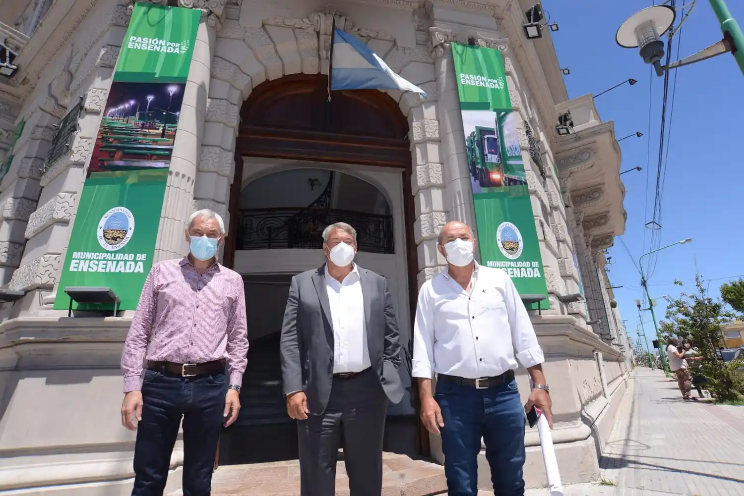 Ensenada - Berisso: Analizan la construcción de una terminal regional de micros