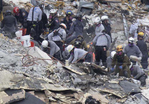 Hallan 15 nuevos cadáveres y la cifra de muertos tras derrumbe en Miami-Dade asciende a 79