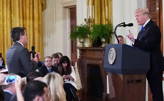 Video: Trump echó de la Casa Blanca a un periodista de la CNN