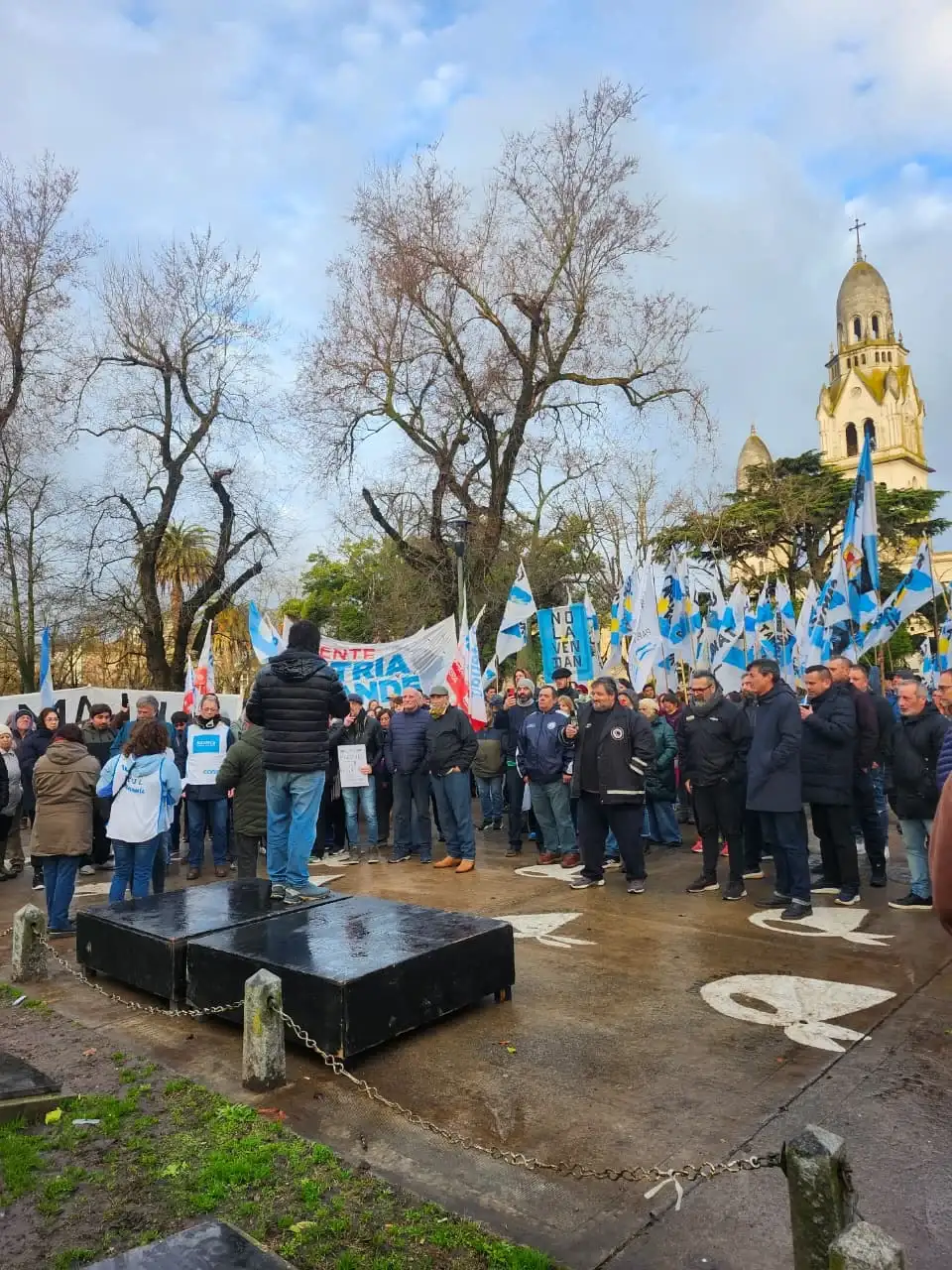 La movilización dejo en claro que el rechazo al proyecto continúa vigente y que las organizaciones seguirán atentas al debate legislativo en el Congreso.