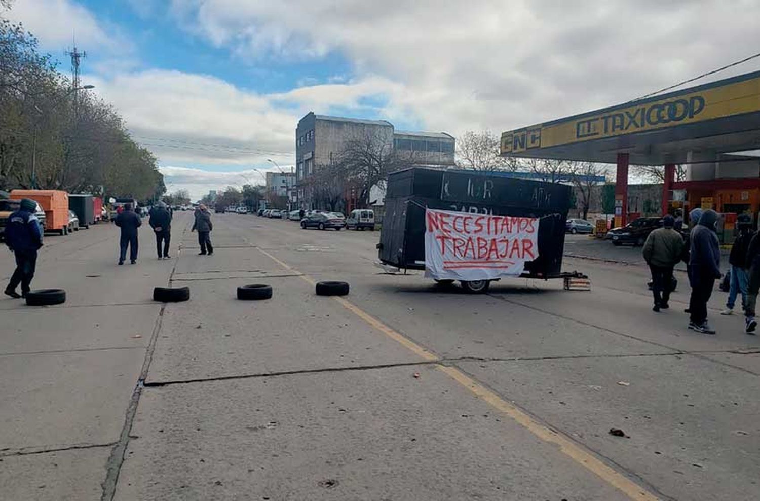 Piquete de choripaneros provoca caos de tránsito en la Av. Juan B. Justo