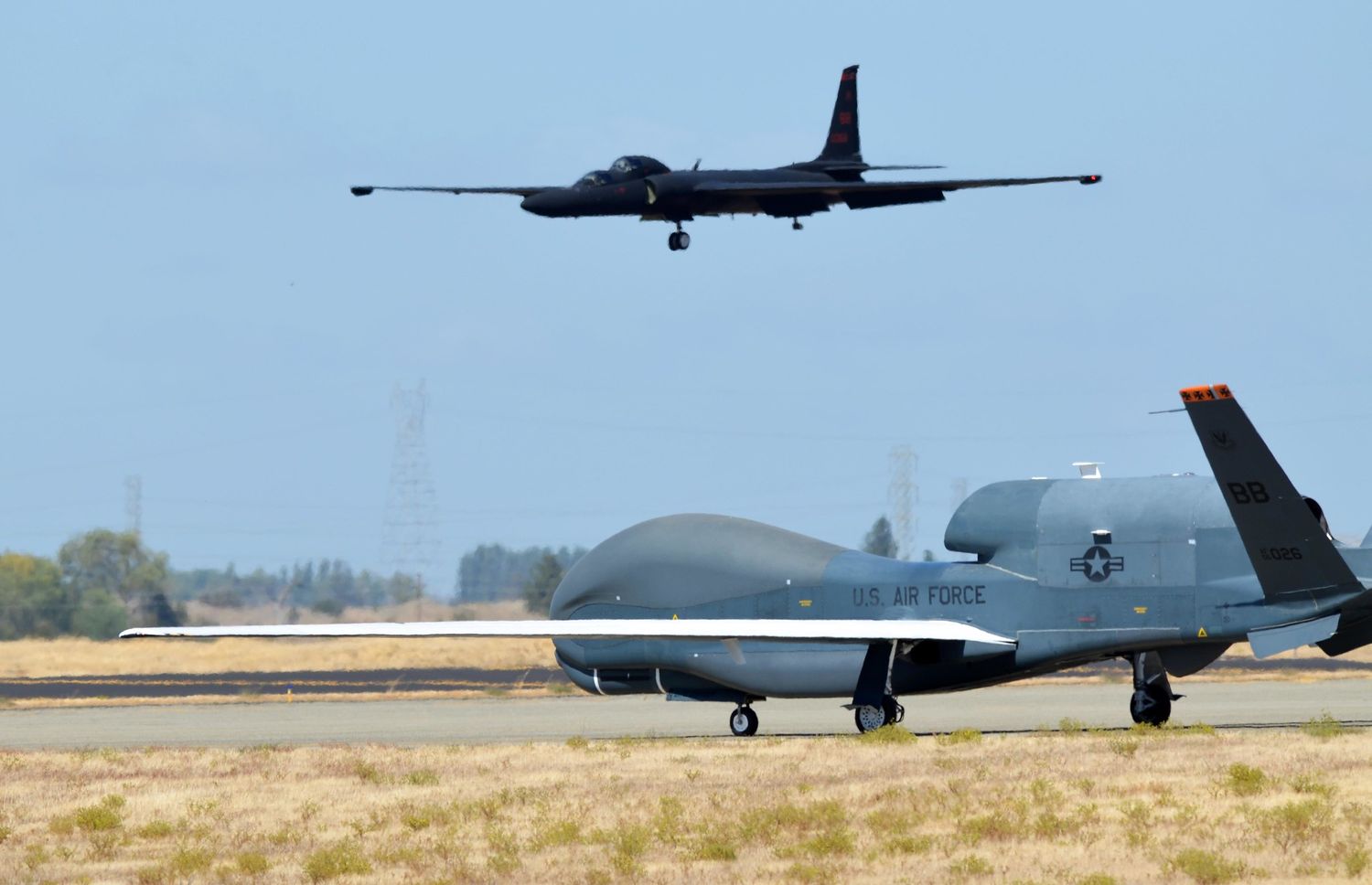 Hasta siempre Dragon Lady: El mítico Lockheed U-2, símbolo de la Guerra Fría, avanza hacia su retiro