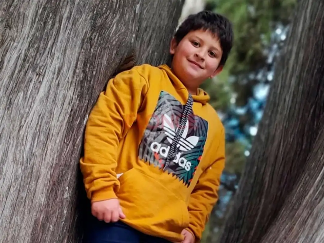 Elías, un niño de 9 años de Seguí, fue derivado al Hospital Garrahan y su familia pide ayuda para afrontar la estadía