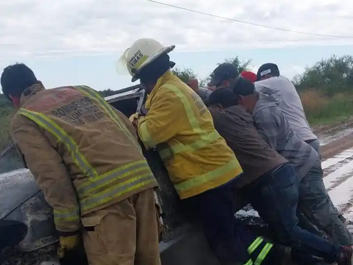 BOMBEROS VOLUNTARIOS CEIBAS - 4