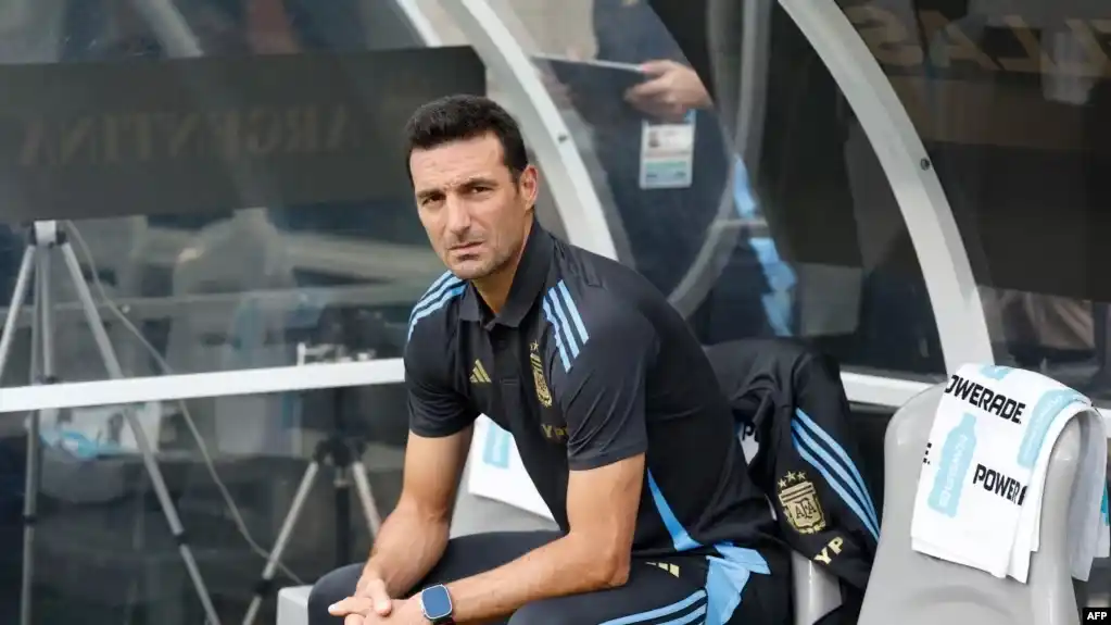 Argentina: Scaloni da lista para Copa América con Carboni dentro y Correa fuera