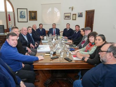 Paritaria estatal: Provincia ofreció un aumento semestral del 7 %