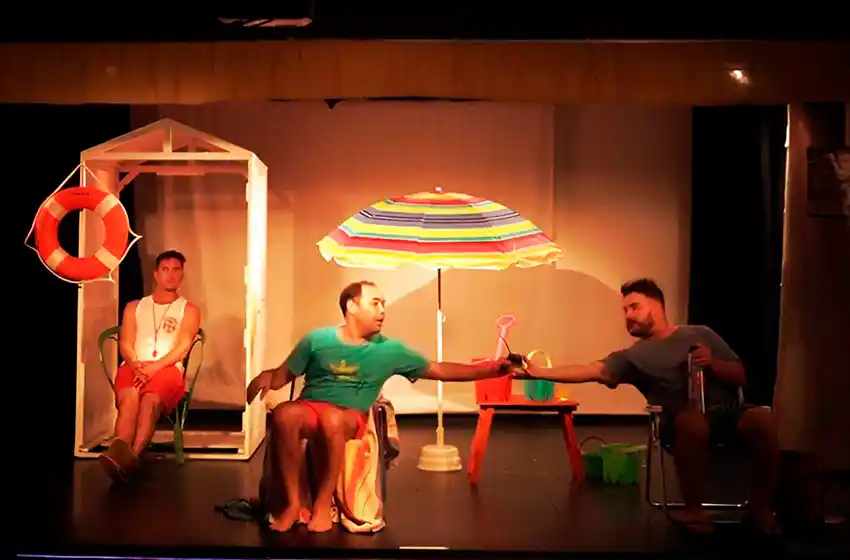 "Guardianes de la Bristol" llenó sala todo enero y en febrero sigue el homenaje a Mar del Plata