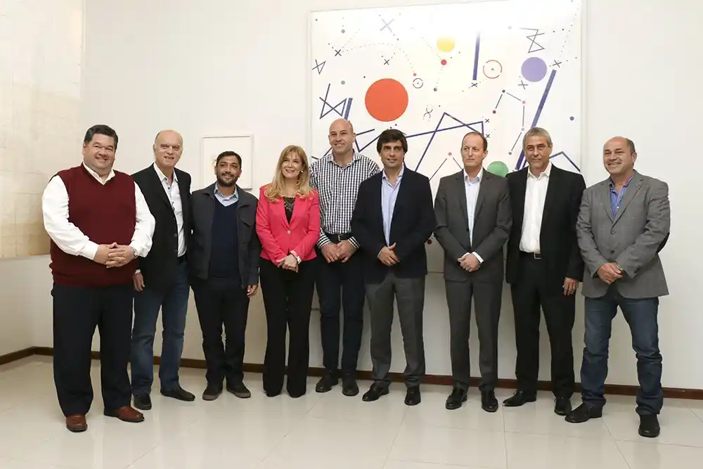 Lacunza se reunió con intendentes por el Presupuesto 2017