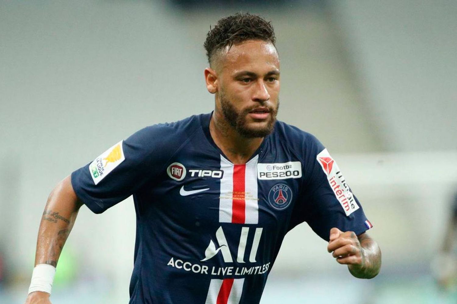 El Paris Saint Germain le pone precio a Neymar