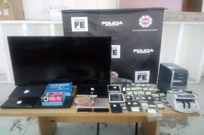 Tras un allanamiento, recuperaron celulares y otros objetos robados tasados en dos millones de pesos