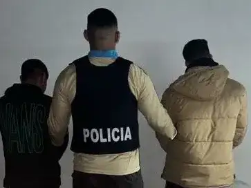 Dos de los detenidos en los operativos realizados el fin de semana en distintos puntos de la ciudad.