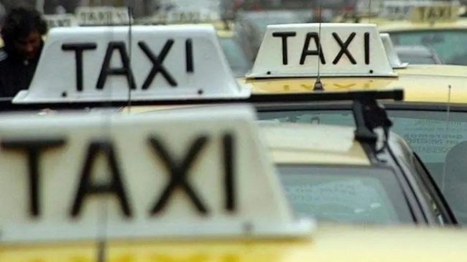 Sindicato de Peones de Taxis: "El intendente tiene que aplicar la ley a las aplicaciones mientras sean ilegales"