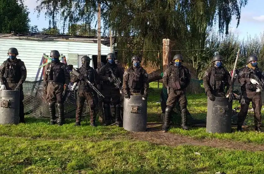 Detuvieron a 3 personas que protagonizaron un violento robo a un remisero