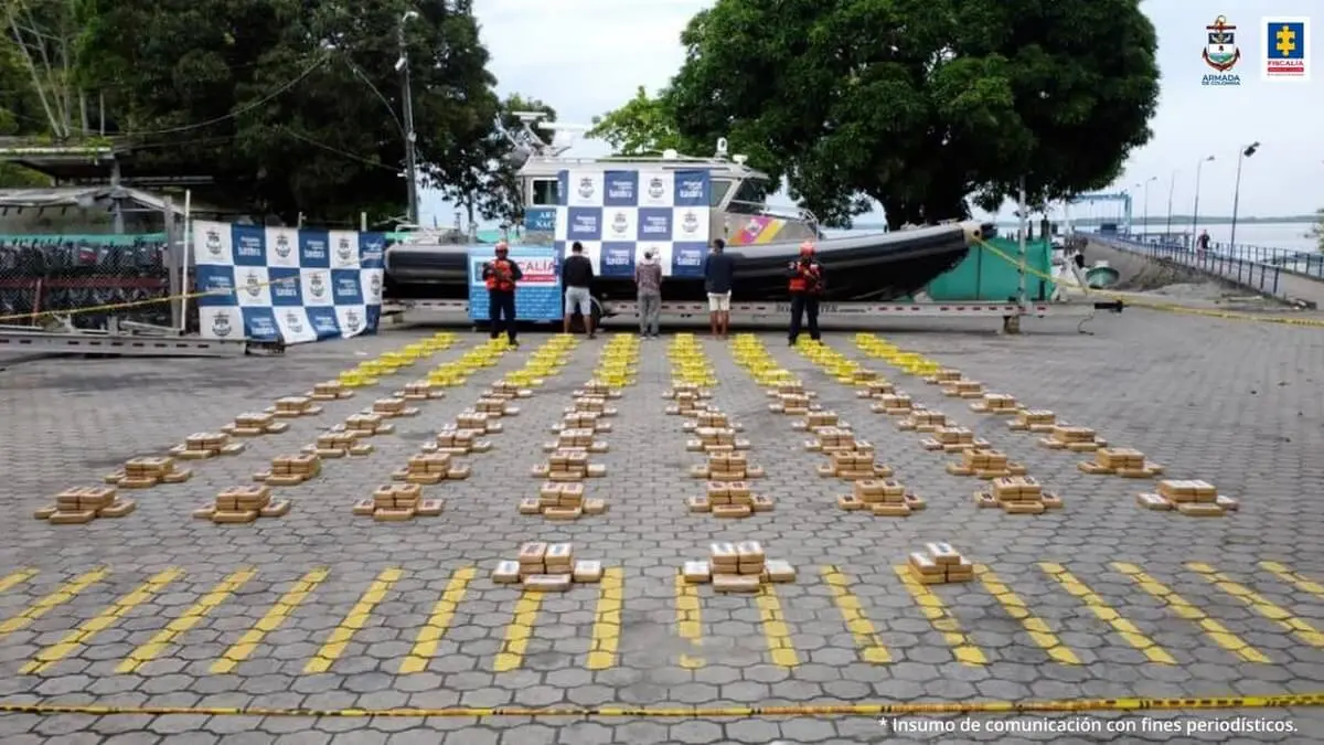 En medio de la DEMANDA INSACIABLE de drogas: parte de Colombia está inundada de cocaína