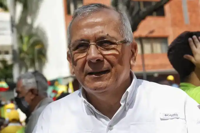 Denuncian la detención del exparlamentario RODRIGO CABEZAS