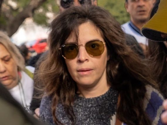Dalma Maradona espera la condena penal por la muerte de su padre
