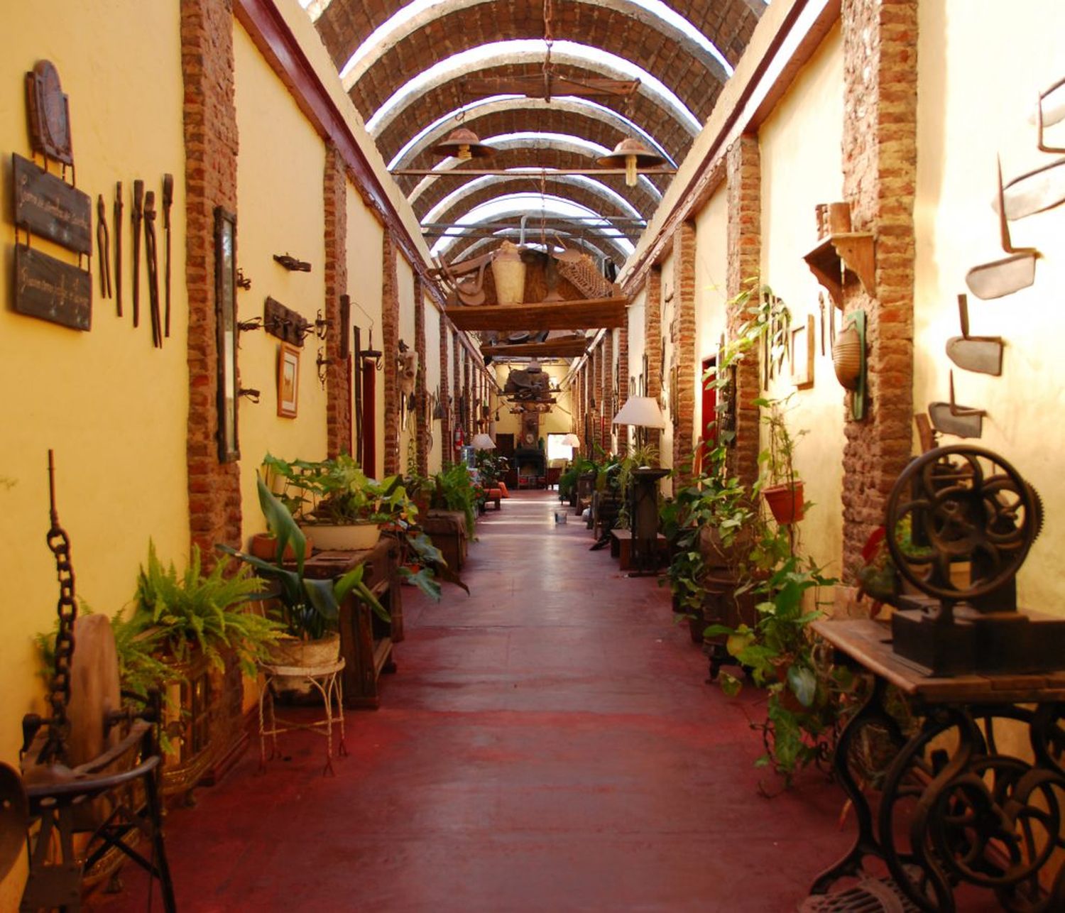 Estancias de la provincia de Buenos Aires, Bolívar y Exaltación de la Cruz, dos lugares i
