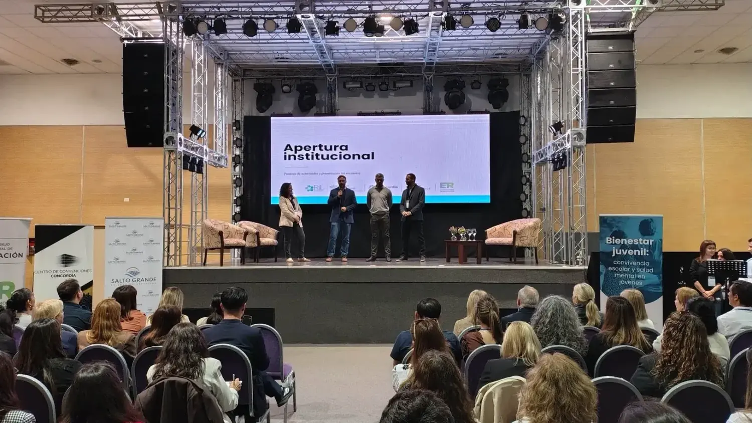 Concordia reúne a municipios para debatir sobre convivencia escolar y salud mental juvenil