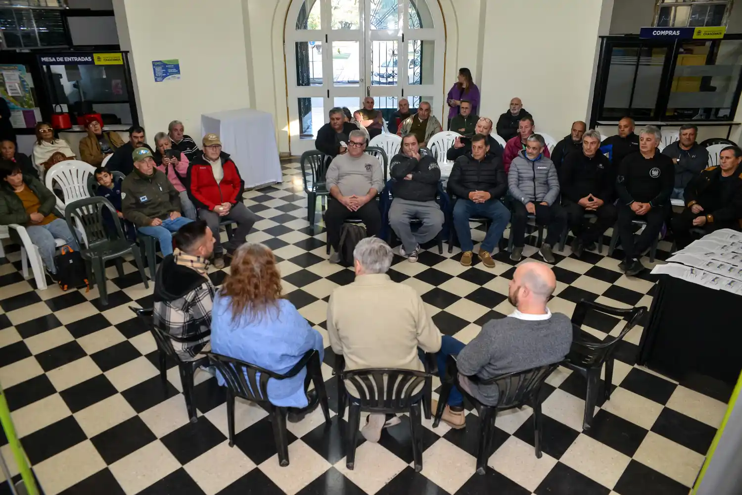 Chascomús: Reconocimiento y exención de tasas para soldados conscriptos bajo bandera de Malvinas