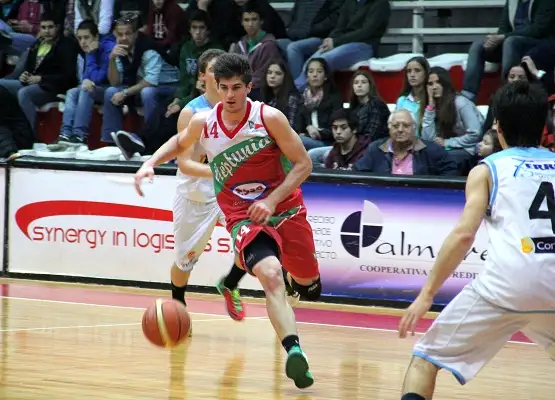 Liga nacional U19: Neptunia volvió a ganar y ya piensa en semifinales