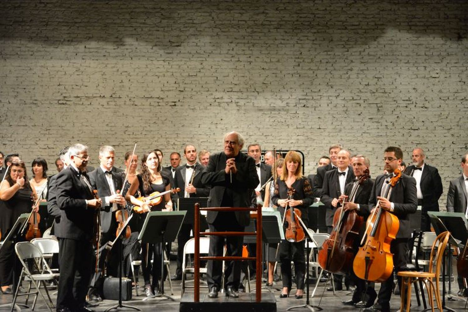 Guillermo Becerra dirigirá como invitado la Orquesta Sinfónica Municipal