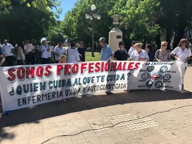 Profesionales de la salud se manifestaron contra la implementación de una ley 