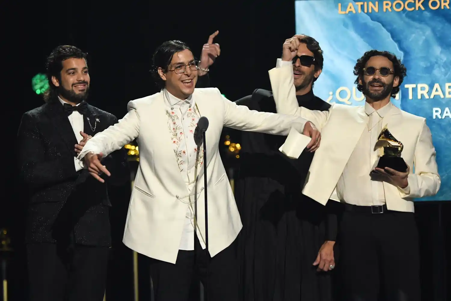 Rawayana gana su primer Grammy: MEJOR ÁLBUM LATINO (+Video)