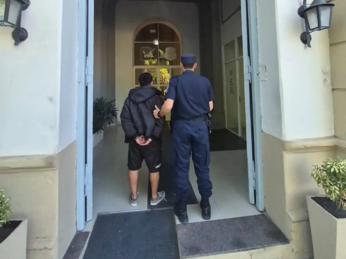 Tenía prisión domiciliaria en La Matanza pero estaba paseando por las calles de Gualeguaychú