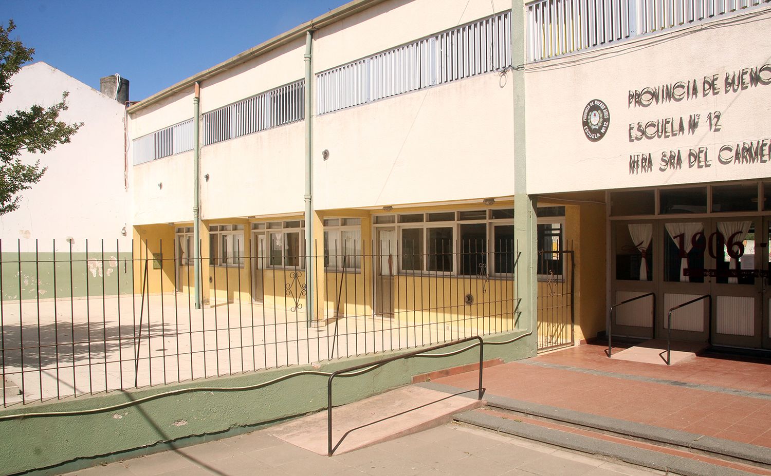 Uno de los primeros. Lugares de labor, la Escuela Nº 12, donde actuó como docente