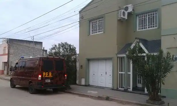 Tres detenidos por el robo de un auto VW Bora