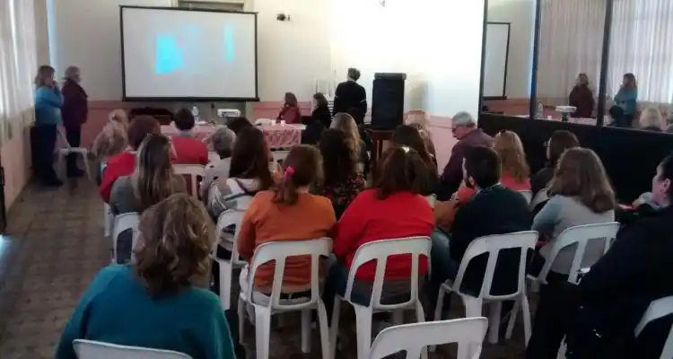 Storani disertó sobre violencia de género