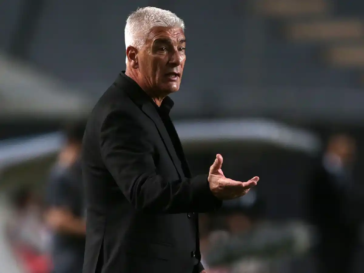 Atlético Tucumán se quedó sin entrenador