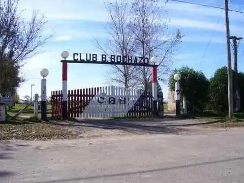 En la cancha de Bochazo,se disputa a las 21:30 el desempate entre Talleres Ma y Sp.Sta.Clara.Foto:LRF