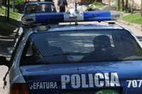 Un joven murió tras tirotearse con un policía que se resistió a un asalto
