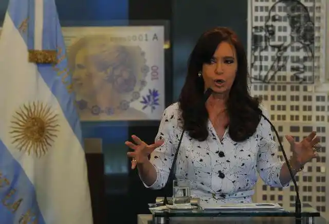 Por cadena nacional, Cristina lanzó Progresar, un plan de ayuda para jóvenes
